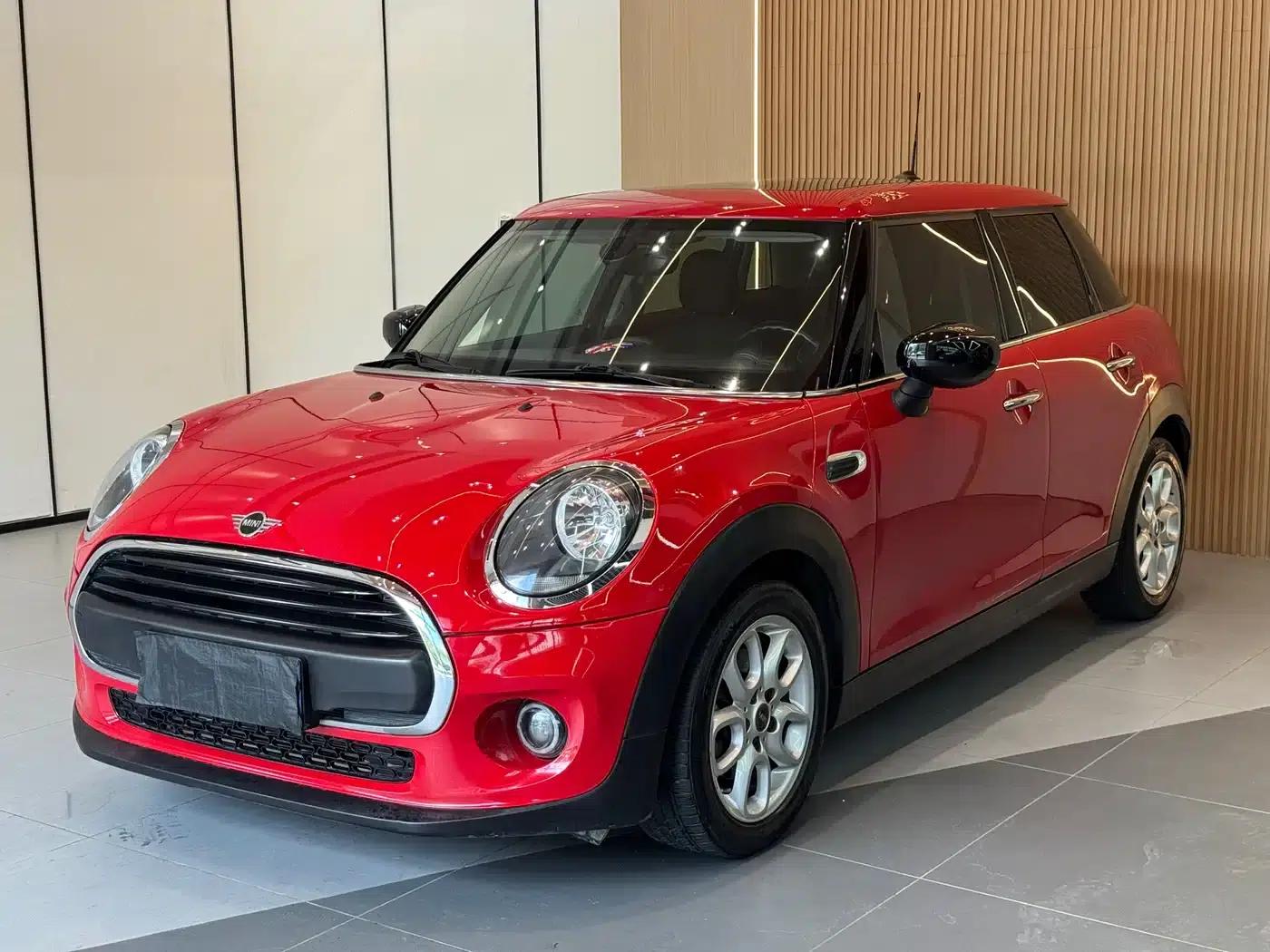 2021 MINI 1.5T ONE 5-Door — миниатюра 1