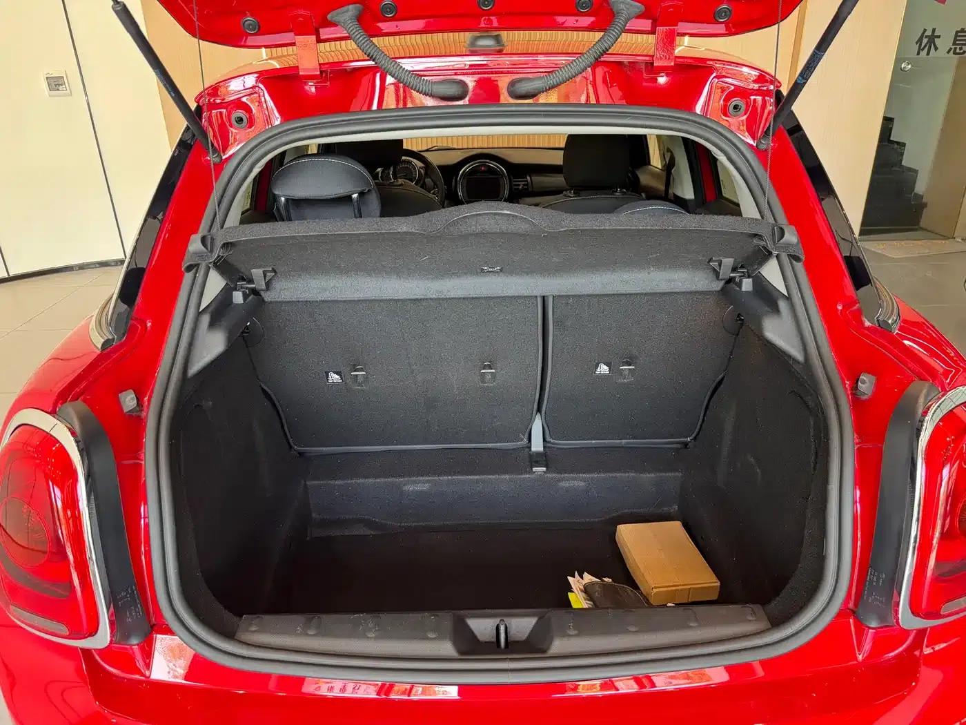 2021 MINI 1.5T ONE 5-Door — миниатюра 12
