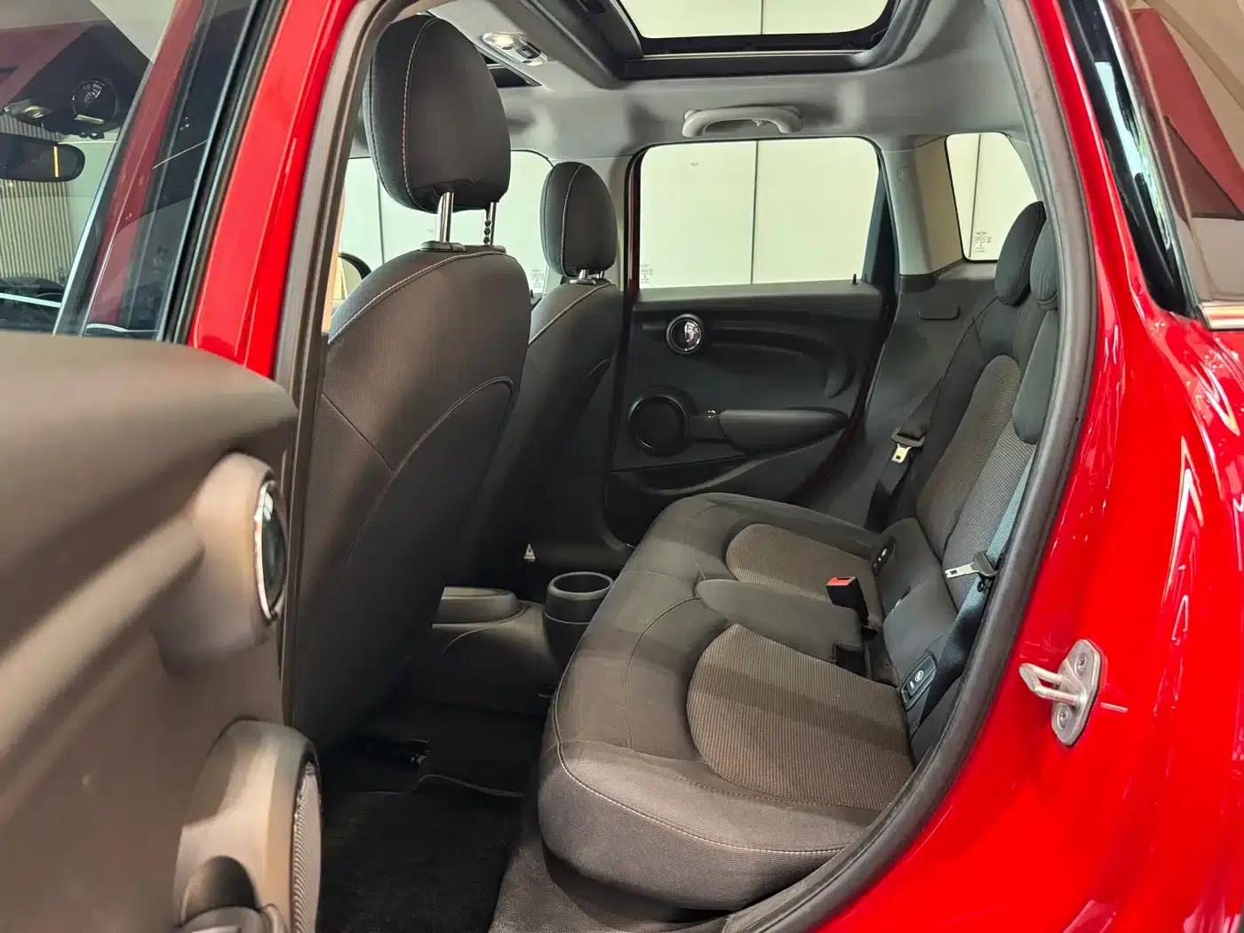 2021 MINI 1.5T ONE 5-Door — миниатюра 6