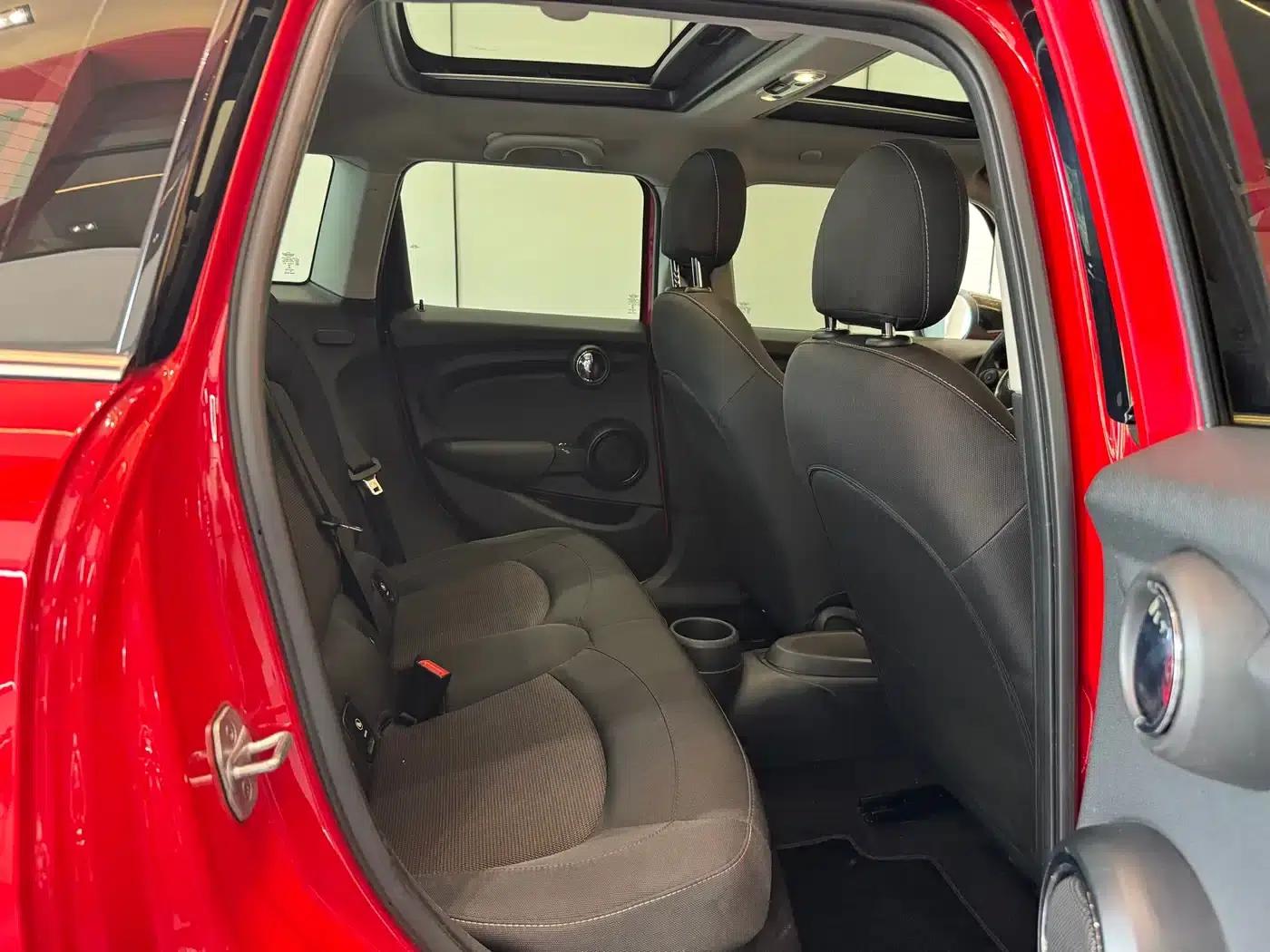 2021 MINI 1.5T ONE 5-Door — миниатюра 9