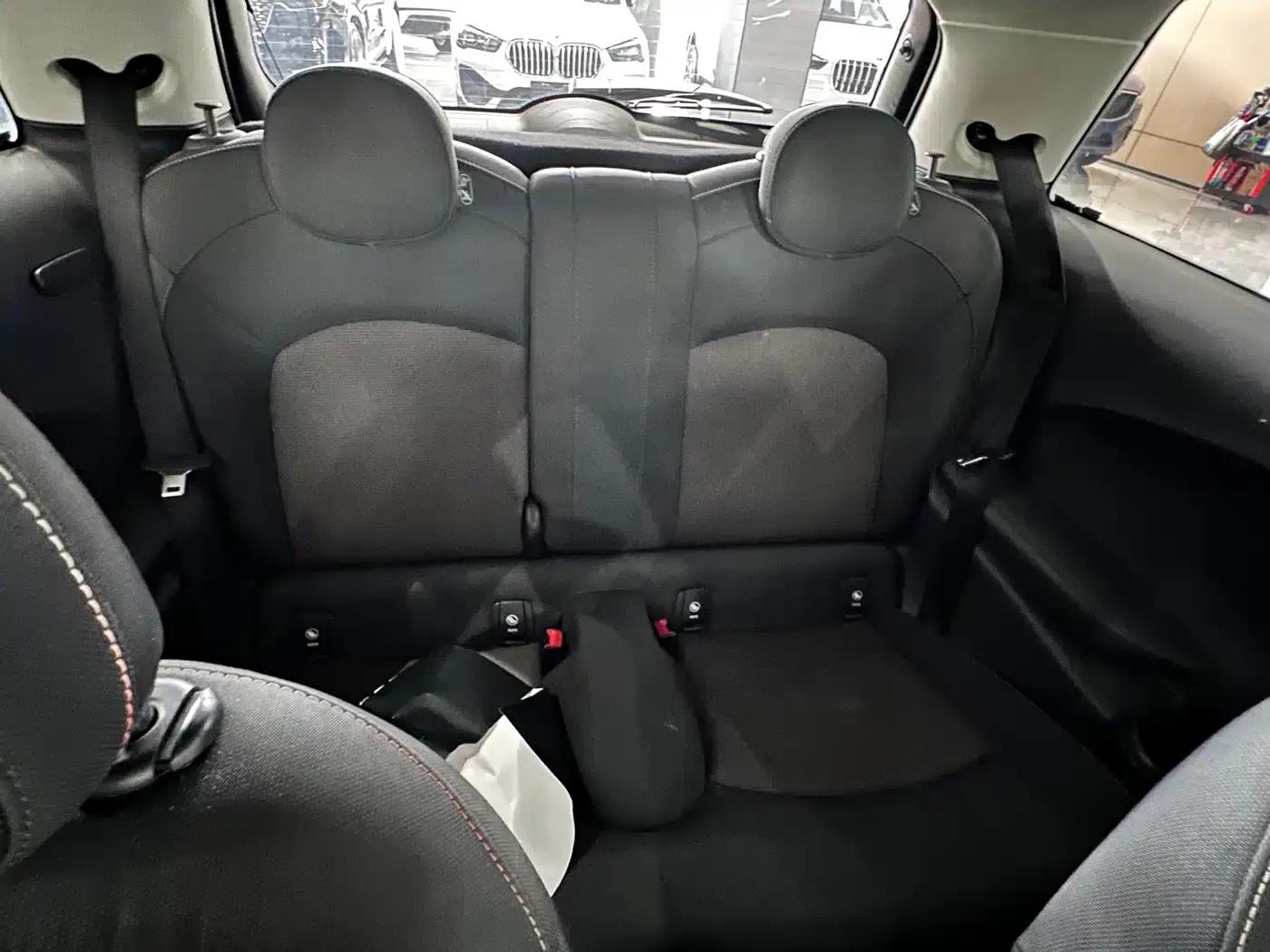 MINI 2016 1.2T ONE Pioneer — миниатюра 7