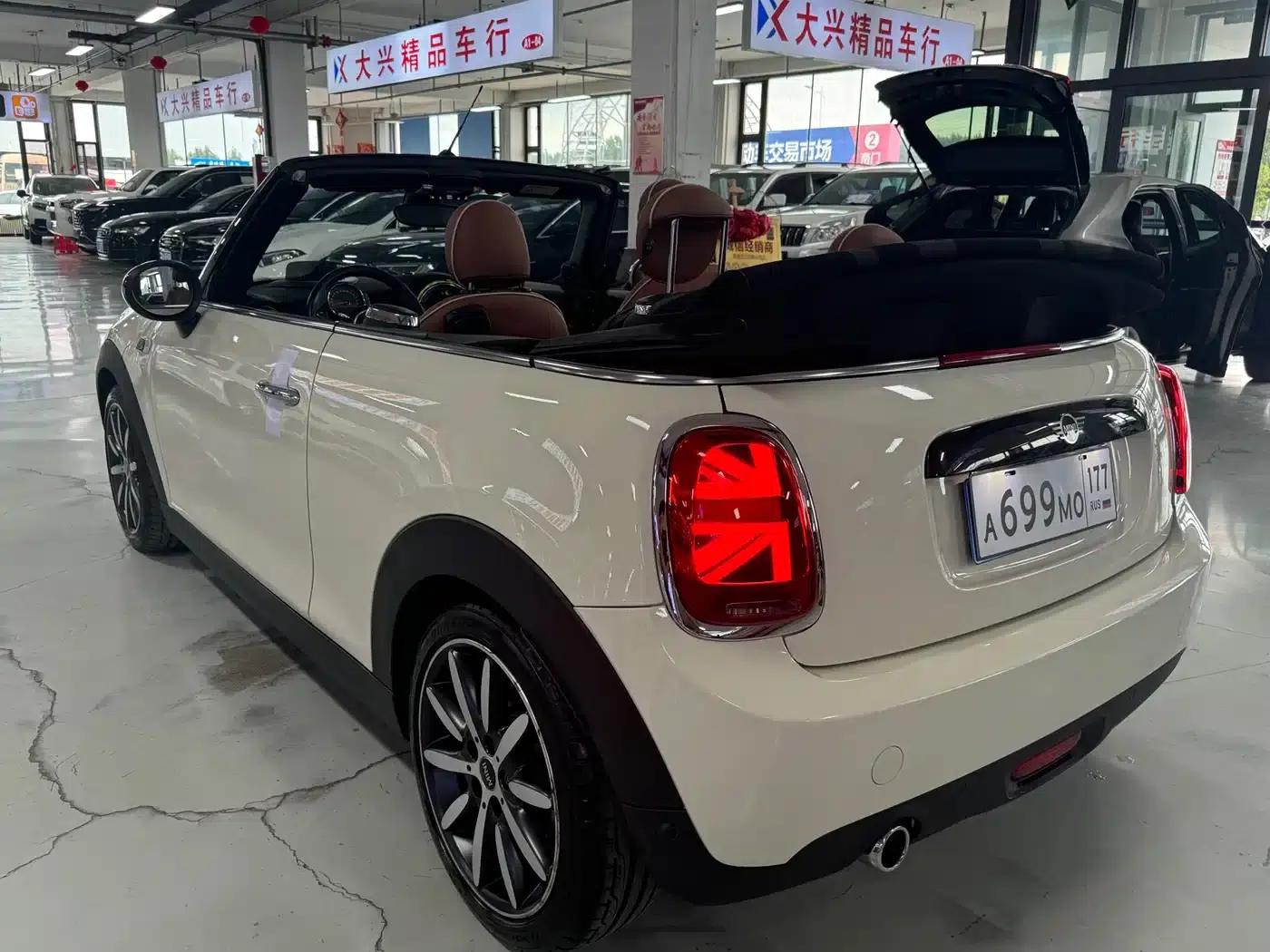 MINI 2019 1.5T COOPER CABRIO Artist — миниатюра 6