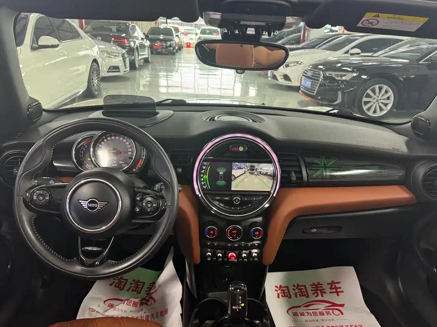 MINI 2019 1.5T COOPER CABRIO Artist — миниатюра 8