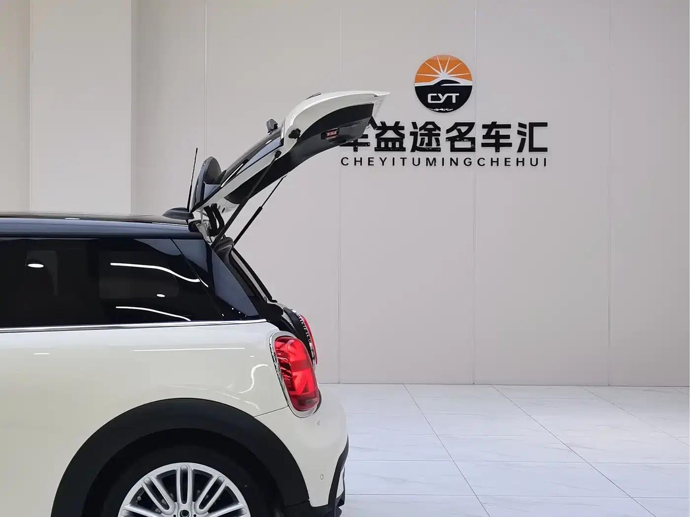 MINI 2022 1.5T COOPER Classic — миниатюра 15