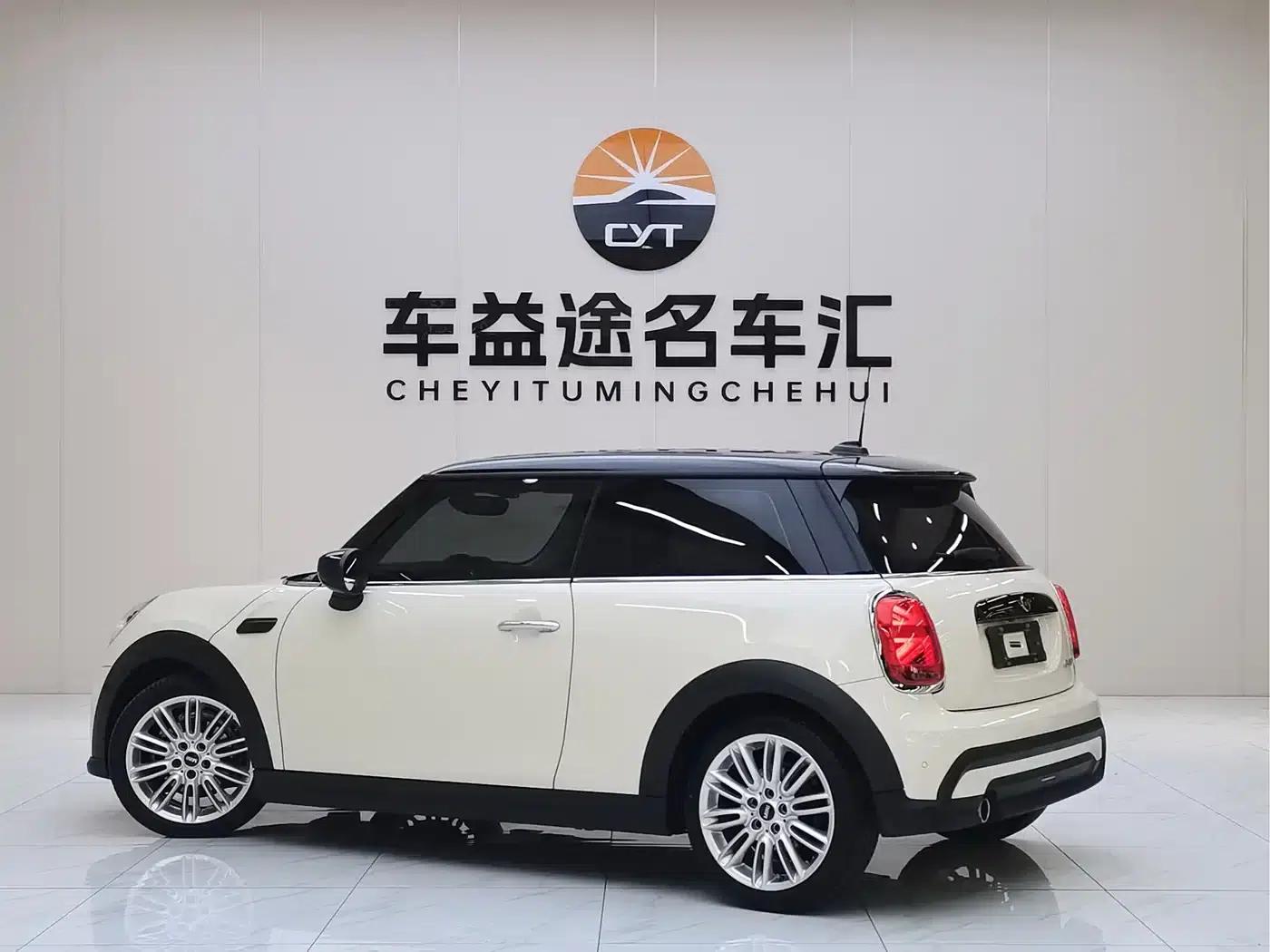 MINI 2022 1.5T COOPER Classic — миниатюра 18