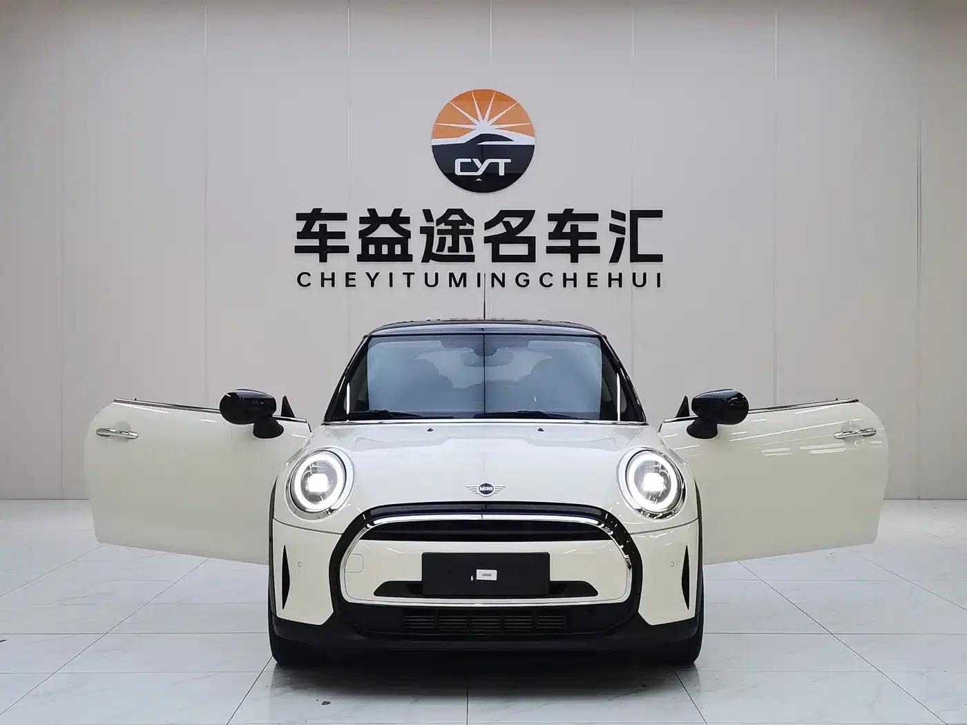 MINI 2022 1.5T COOPER Classic — миниатюра 3