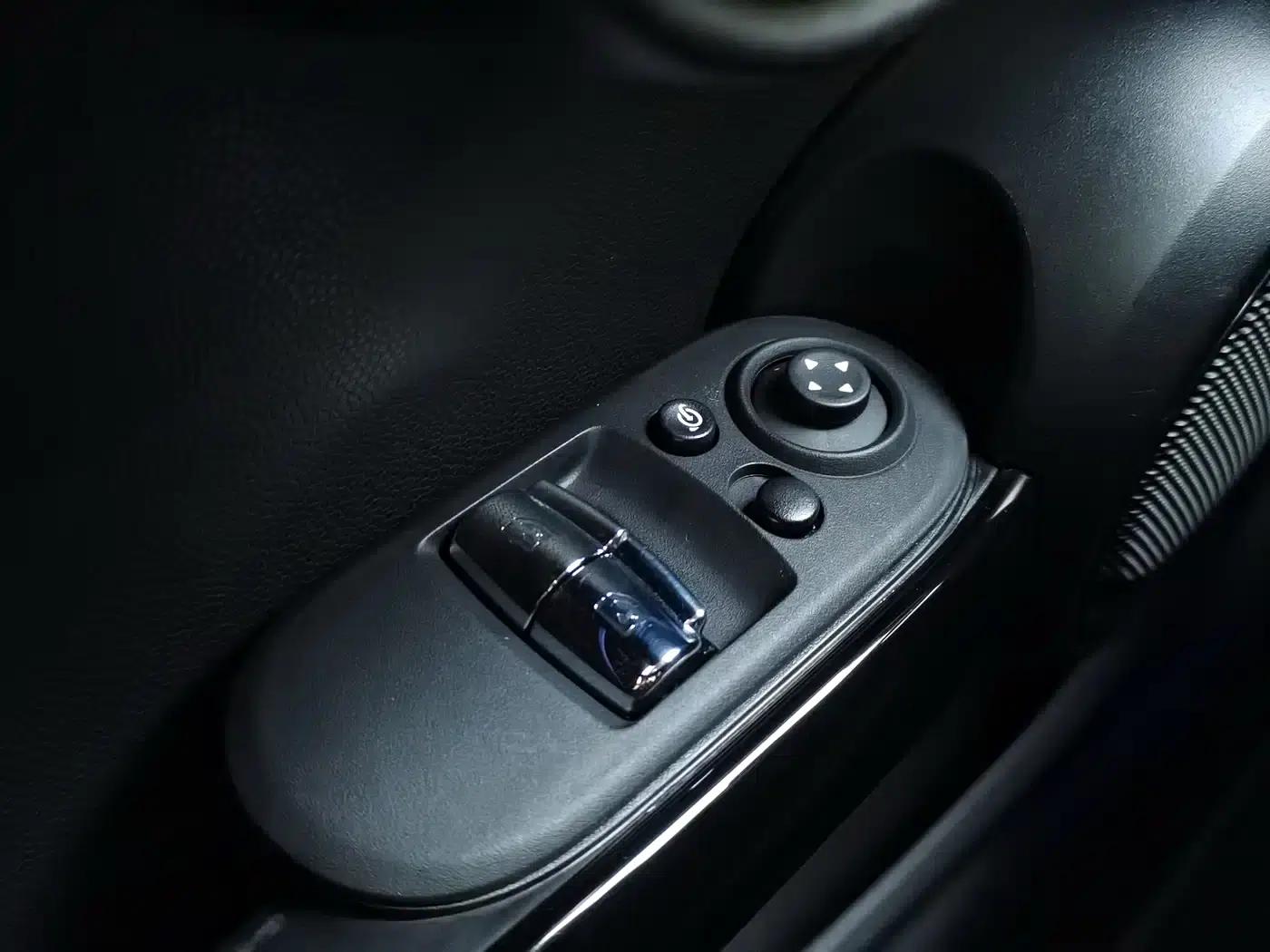 MINI 2022 1.5T COOPER Artist — миниатюра 17