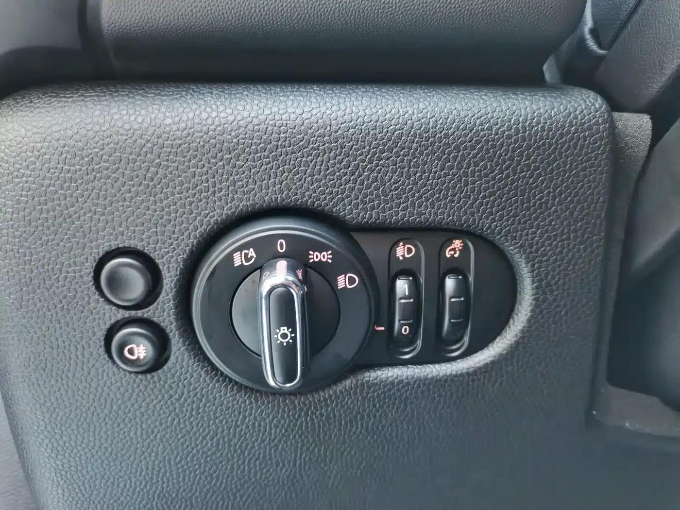 MINI 2022 1.5T COOPER Artist — миниатюра 18