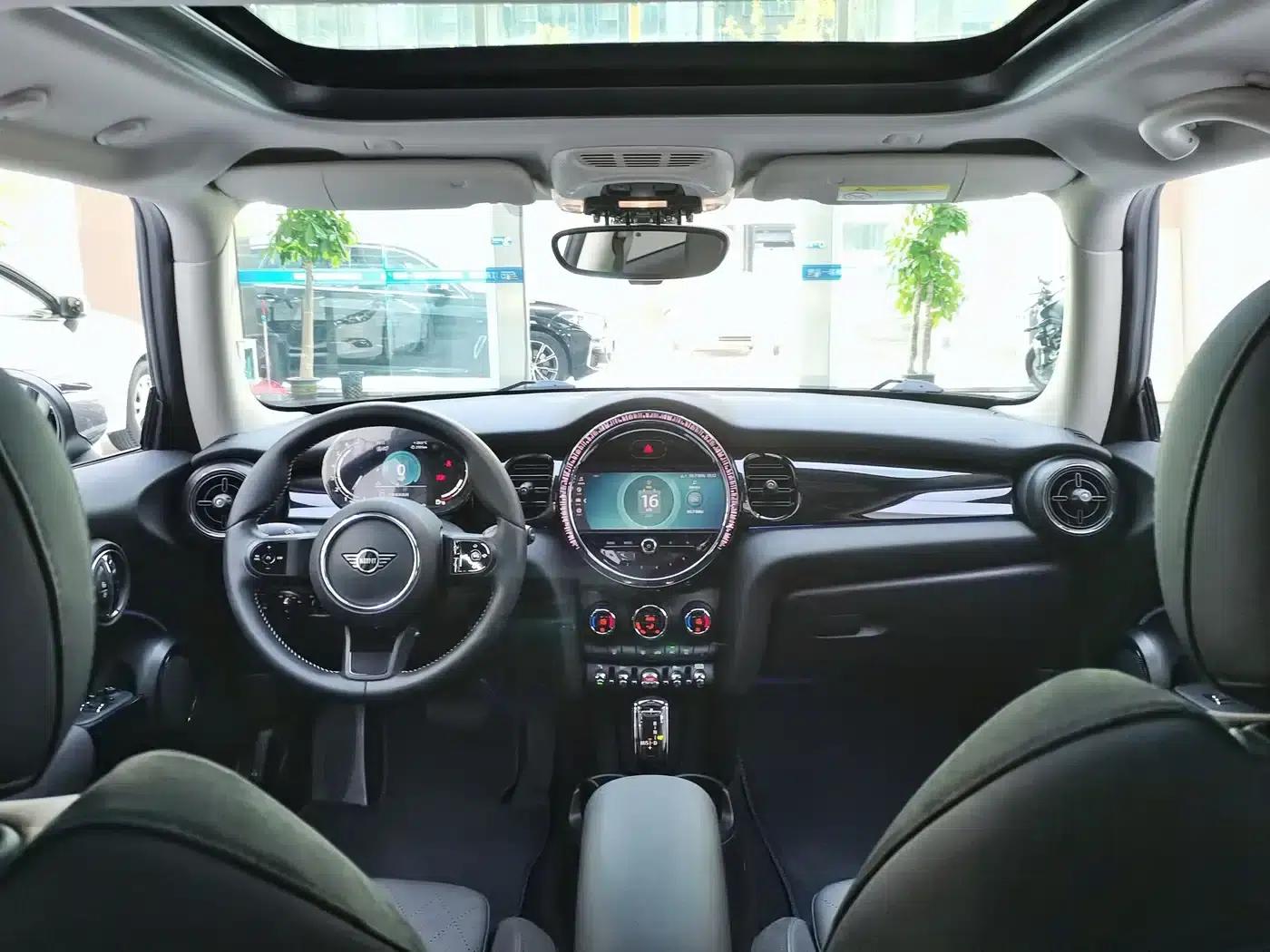 MINI 2022 1.5T COOPER Artist — миниатюра 6