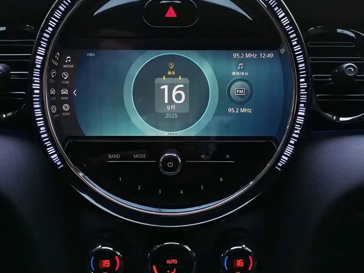 MINI 2022 1.5T COOPER Artist — миниатюра 10