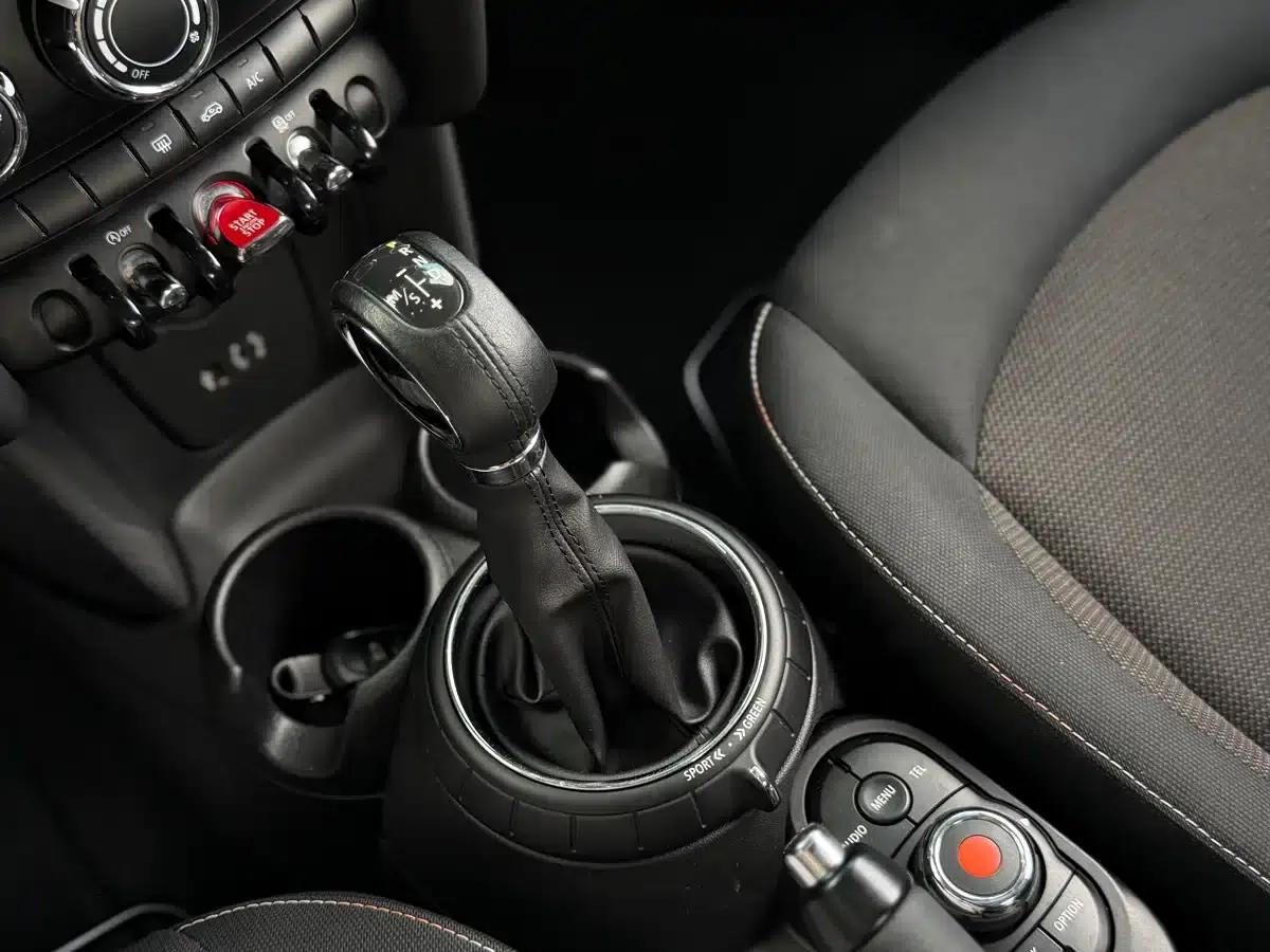 2014 MINI 1.5T COOPER Fun — миниатюра 16