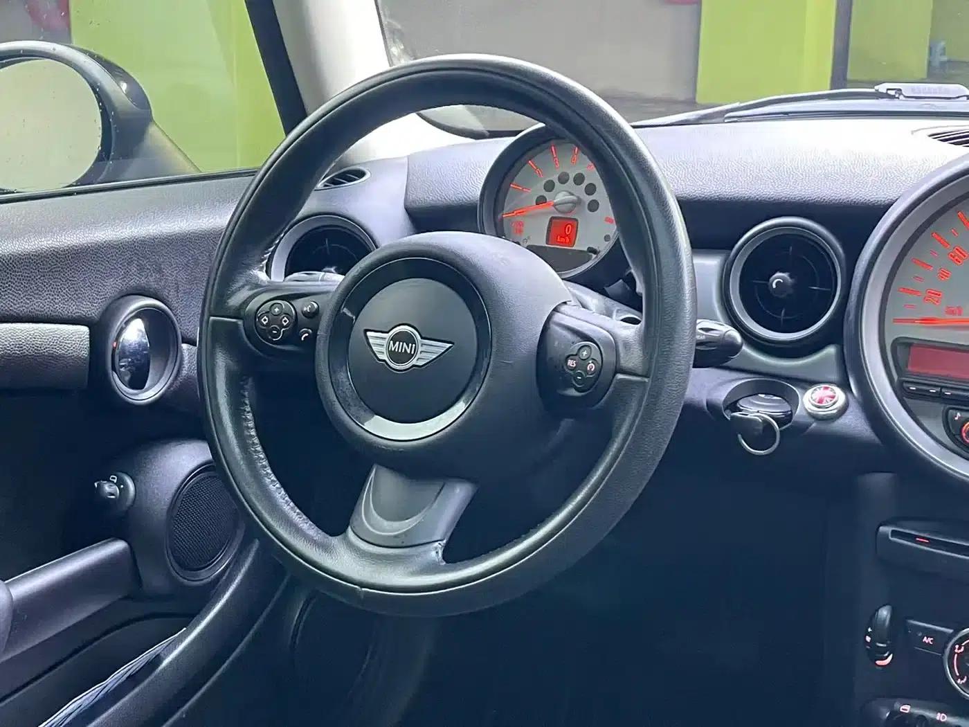 MINI 2012 1.6L COOPER Baker Street — миниатюра 10