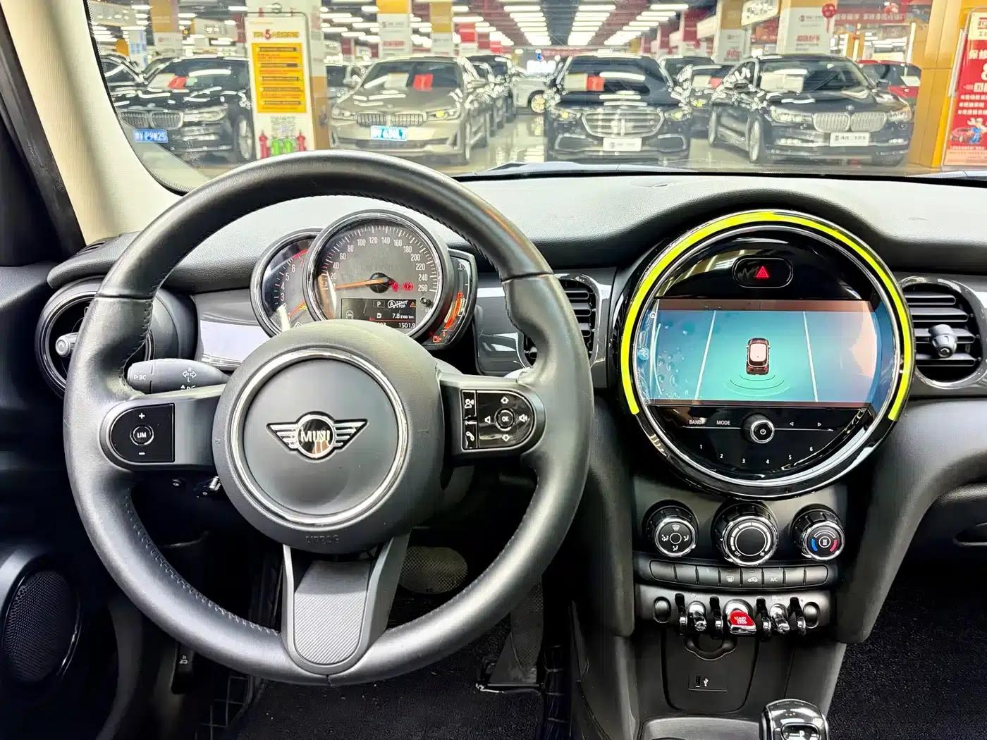 2021 MINI 1.5T ONE 5-Door — миниатюра 6