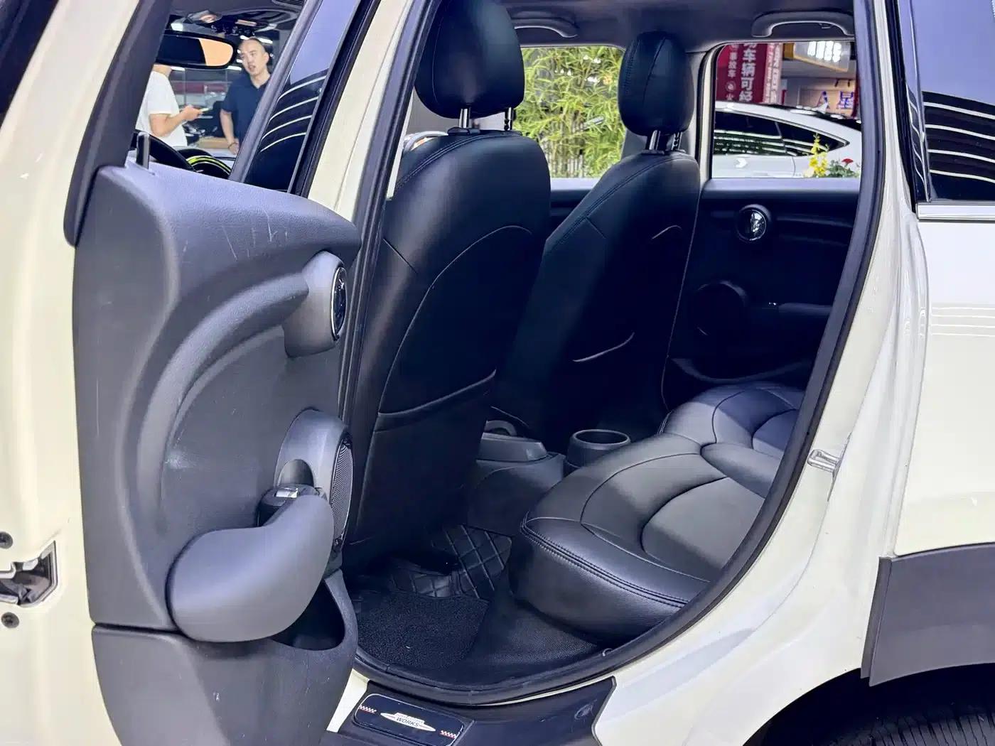 2021 MINI 1.5T ONE 5-Door — миниатюра 7