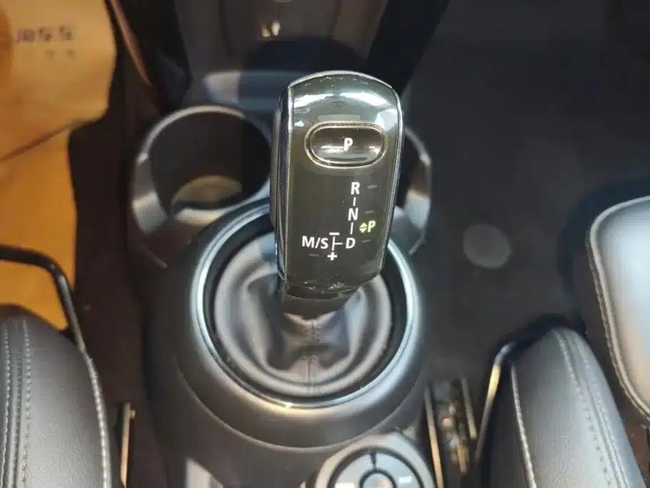 MINI 2022 1.5T COOPER Classic — миниатюра 16