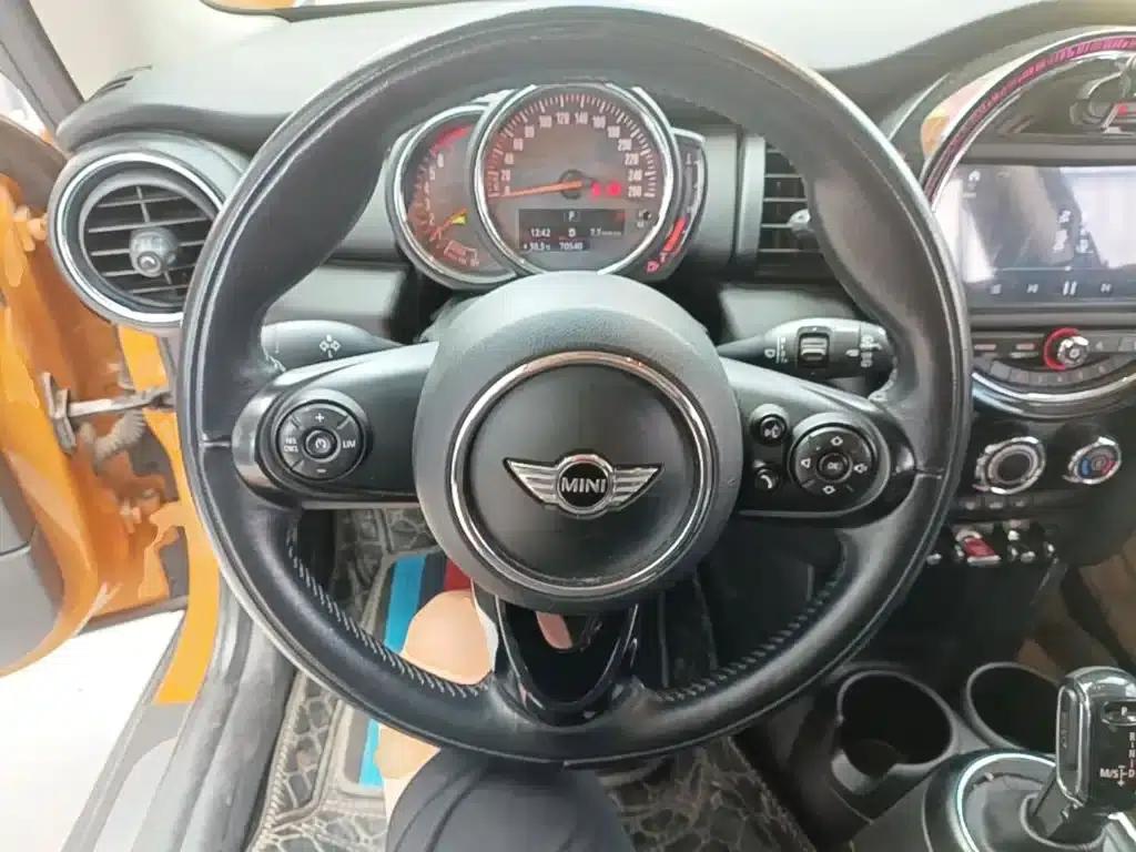 2018 MINI 1.5T ONE PLUS — миниатюра 11