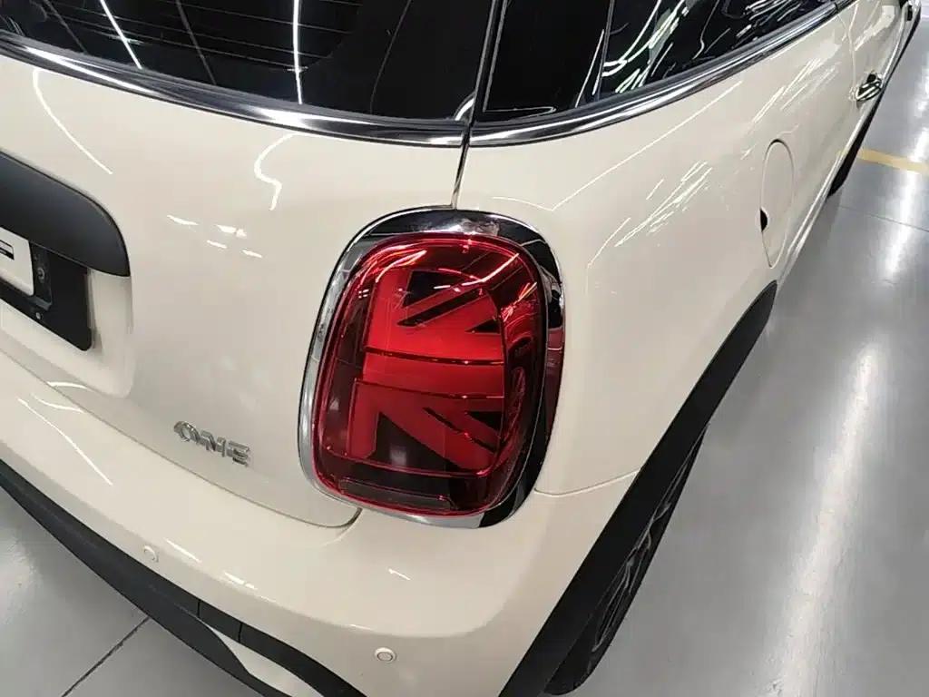 2023 MINI 1.5T ONE — миниатюра 8