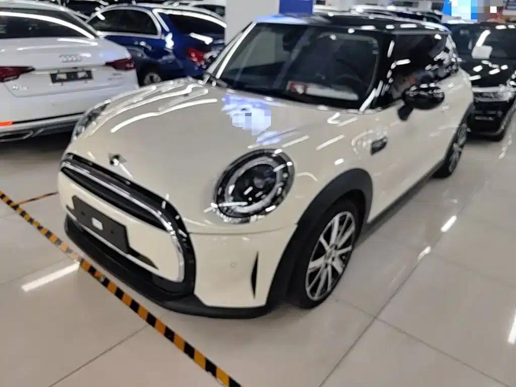 MINI 2022 1.5T COOPER Artist — миниатюра 2