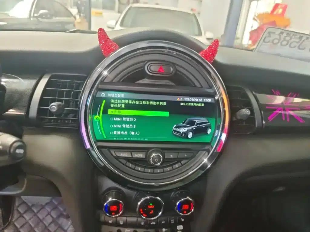 MINI 2019 1.5T COOPER Artist — миниатюра 13