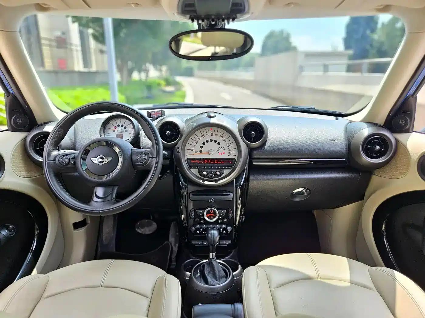 MINI COUNTRYMAN 2011 1.6L COOPER Excitement — миниатюра 17