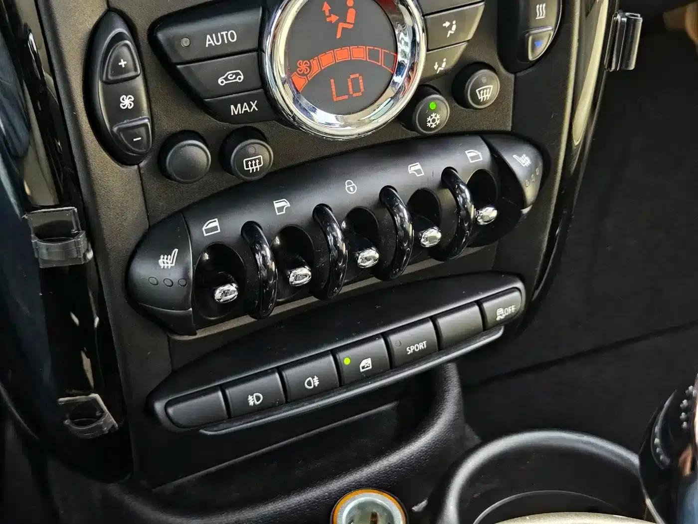 MINI COUNTRYMAN 2011 1.6L COOPER Excitement — миниатюра 23