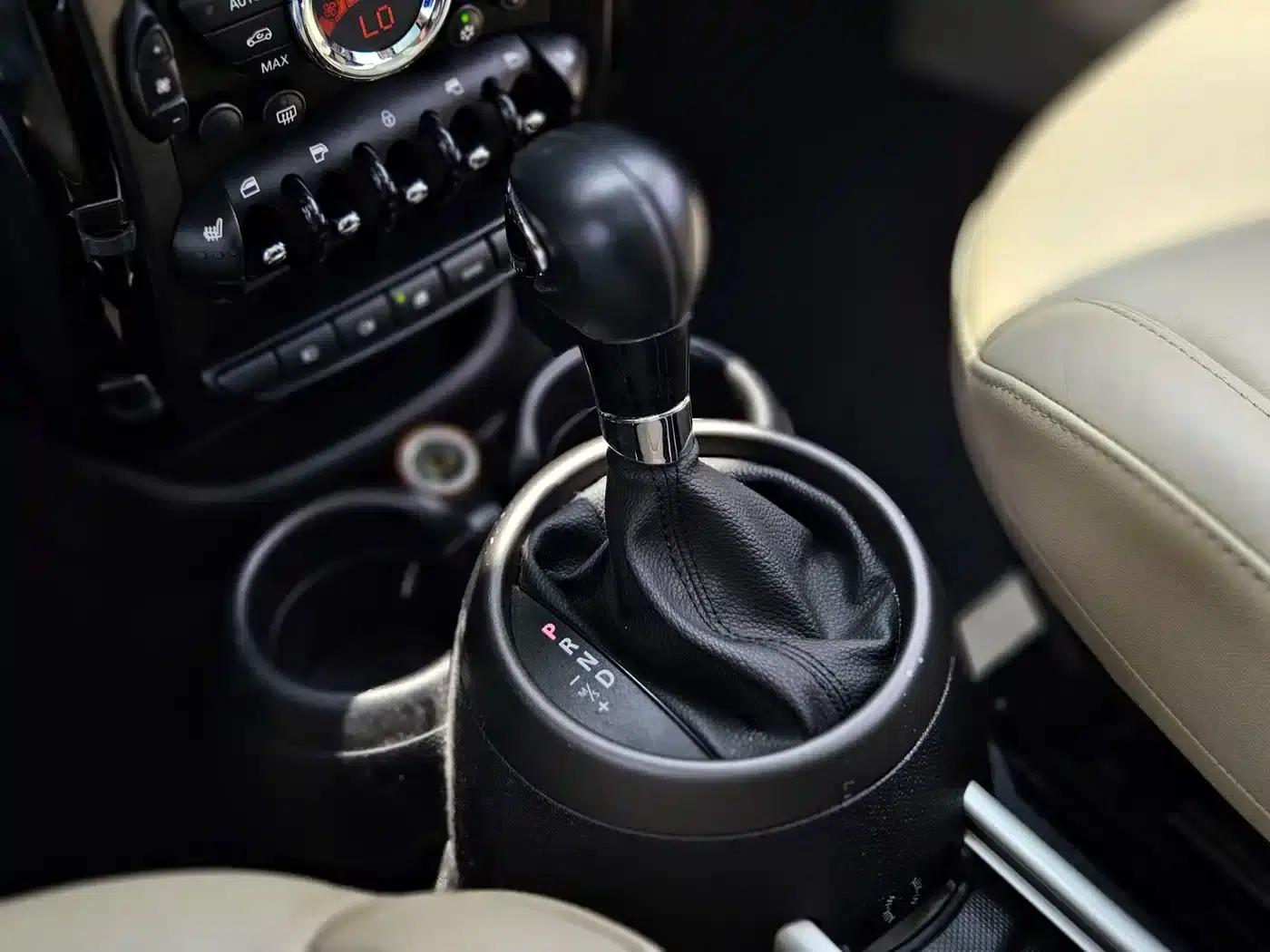 MINI COUNTRYMAN 2011 1.6L COOPER Excitement — миниатюра 24