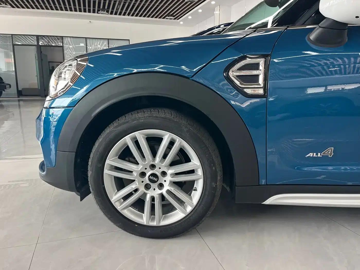 2019 MINI COUNTRYMAN 1.5T COOPER ALL4 Artist Weekend Travel Edition — миниатюра 17