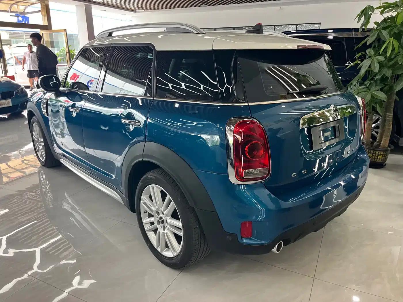 2019 MINI COUNTRYMAN 1.5T COOPER ALL4 Artist Weekend Travel Edition — миниатюра 4