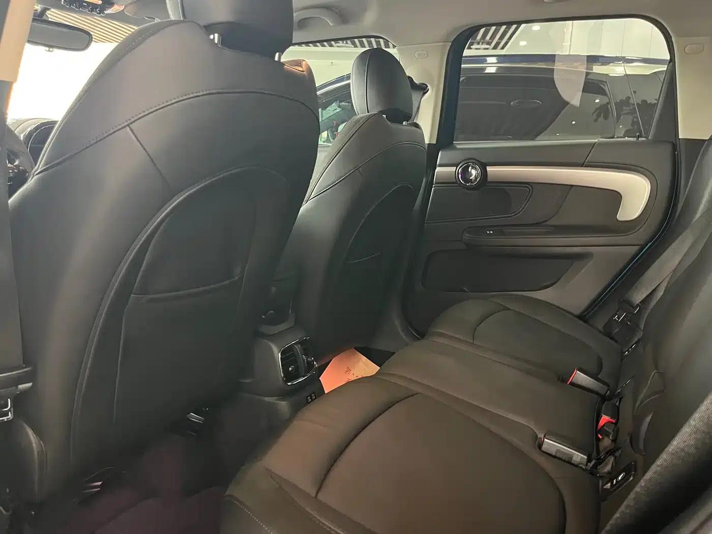 2019 MINI COUNTRYMAN 1.5T COOPER ALL4 Artist Weekend Travel Edition — миниатюра 6