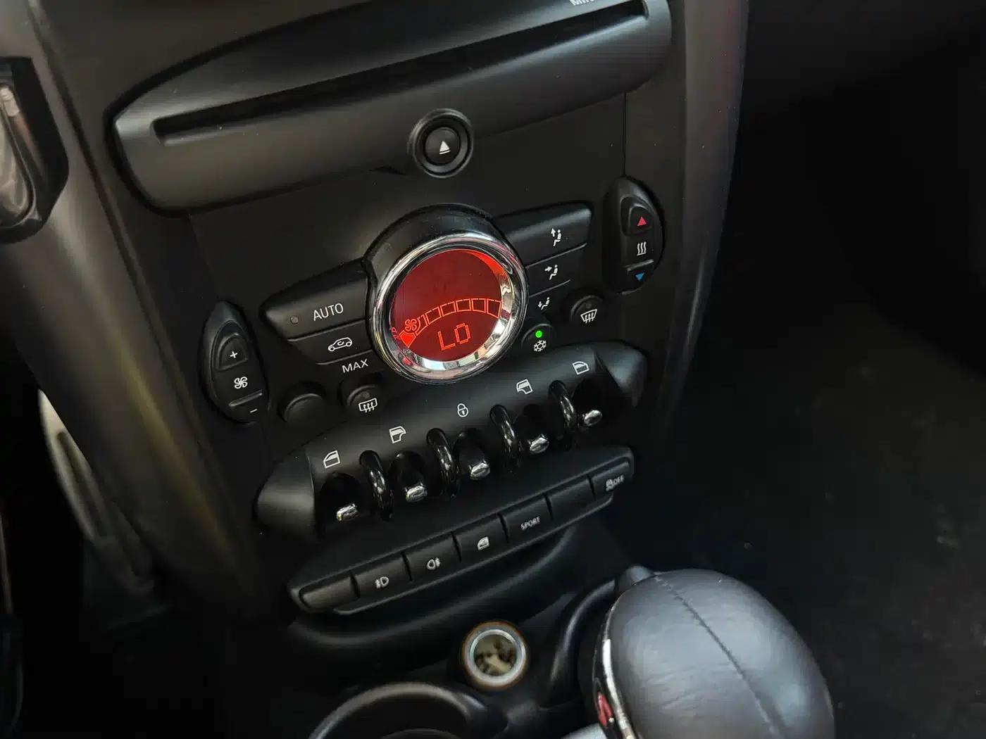2012 MINI COUNTRYMAN 1.6T COOPER S — миниатюра 10