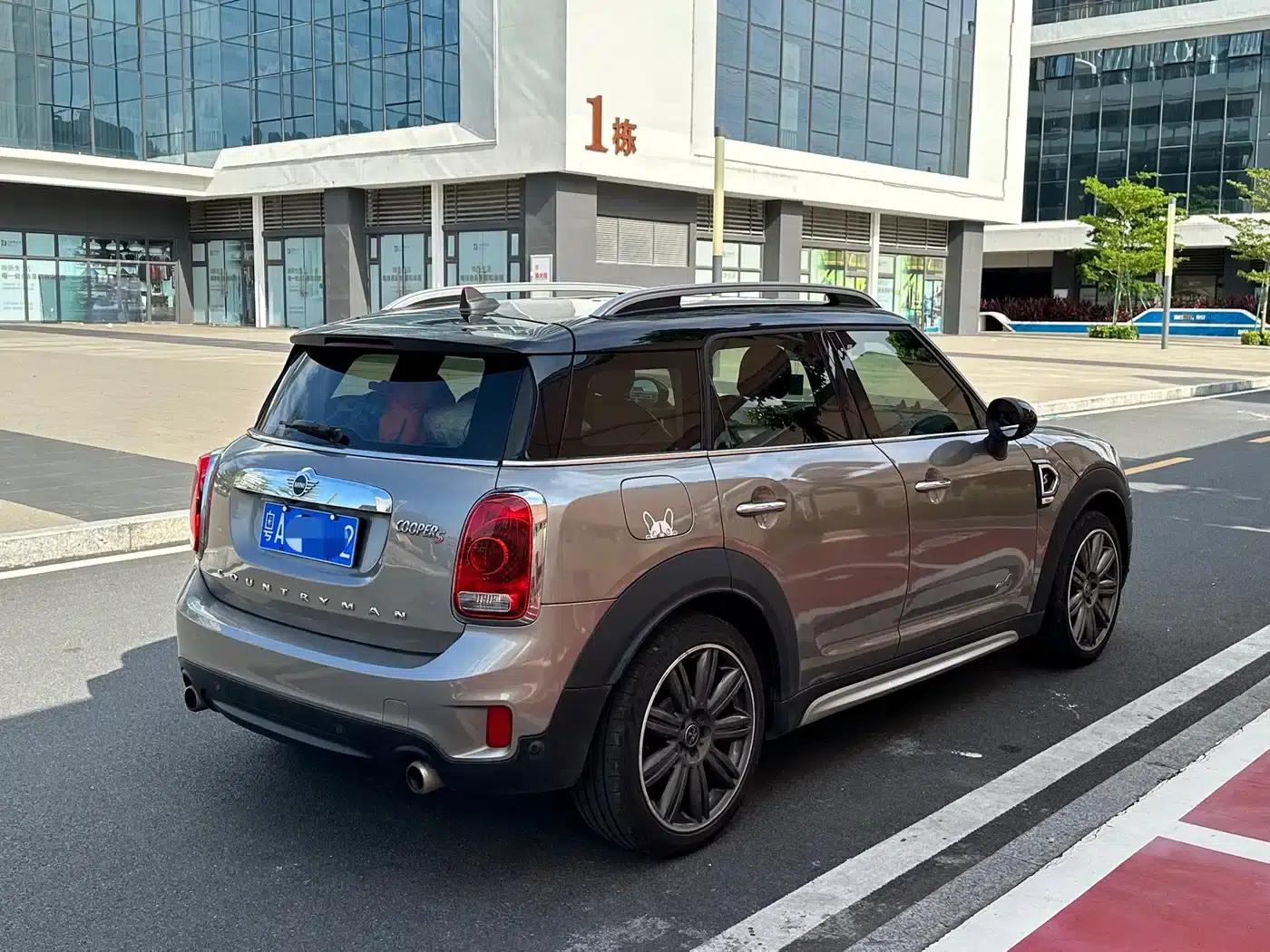 2018 MINI COUNTRYMAN 2.0T COOPER S ALL4 Artist — миниатюра 4