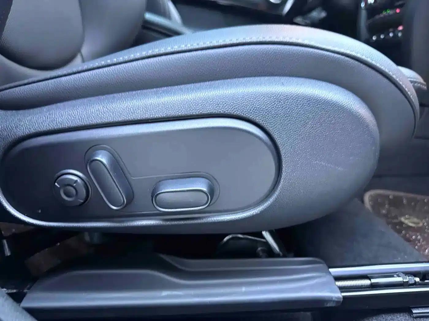 2022 MINI COUNTRYMAN 1.5T COOPER ALL4 Black Label Special Edition — миниатюра 18