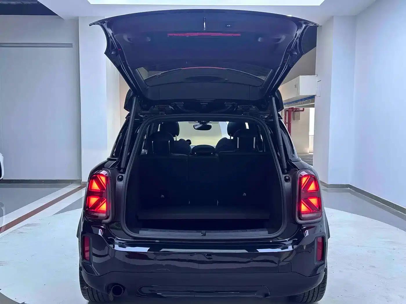 2022 MINI COUNTRYMAN 1.5T COOPER ALL4 Black Label Special Edition — миниатюра 23