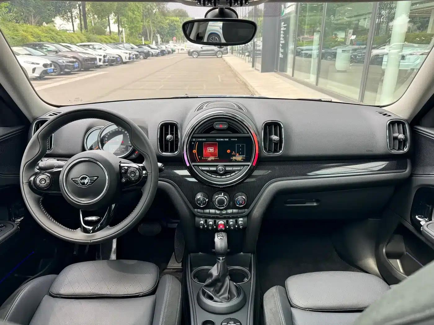2017 MINI COUNTRYMAN 1.5T COOPER ALL4 Traveler — миниатюра 12