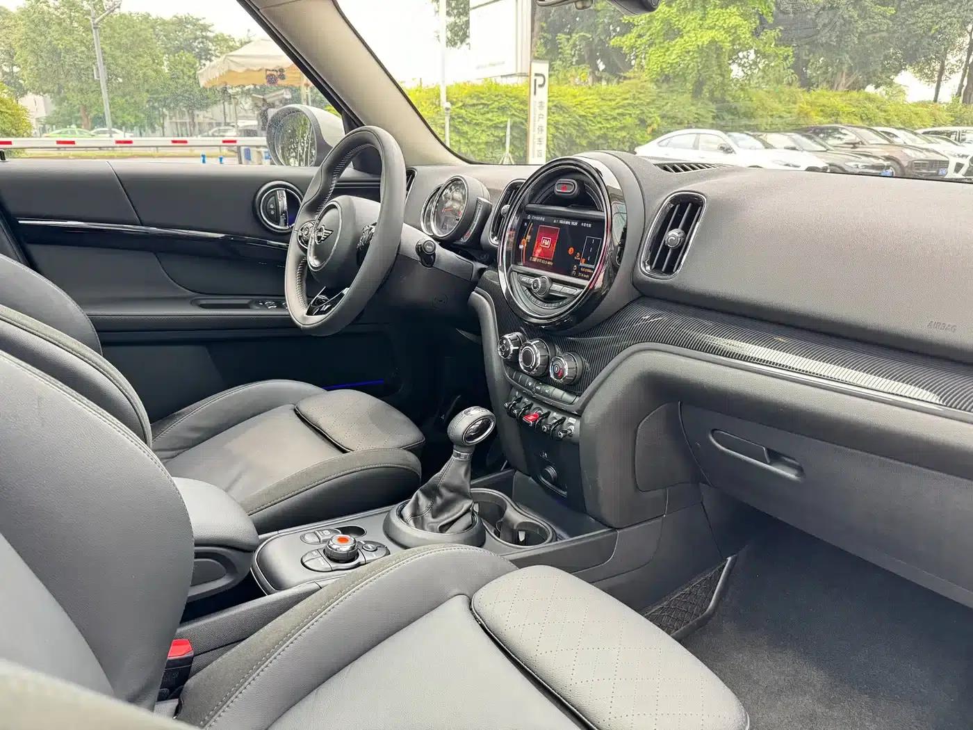 2017 MINI COUNTRYMAN 1.5T COOPER ALL4 Traveler — миниатюра 13
