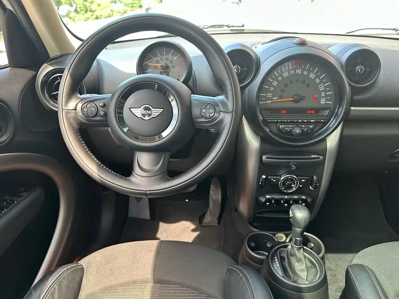 MINI COUNTRYMAN 2014 1.6L COOPER Fun — миниатюра 18