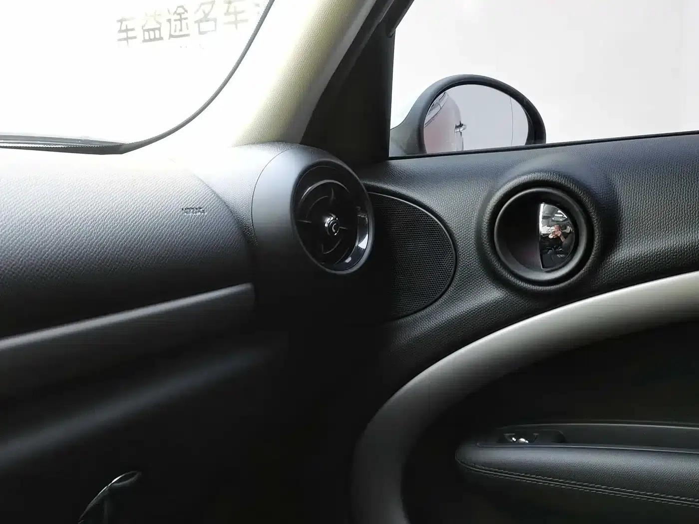 MINI COUNTRYMAN 2014 1.6T COOPER ALL4 Fun — миниатюра 8