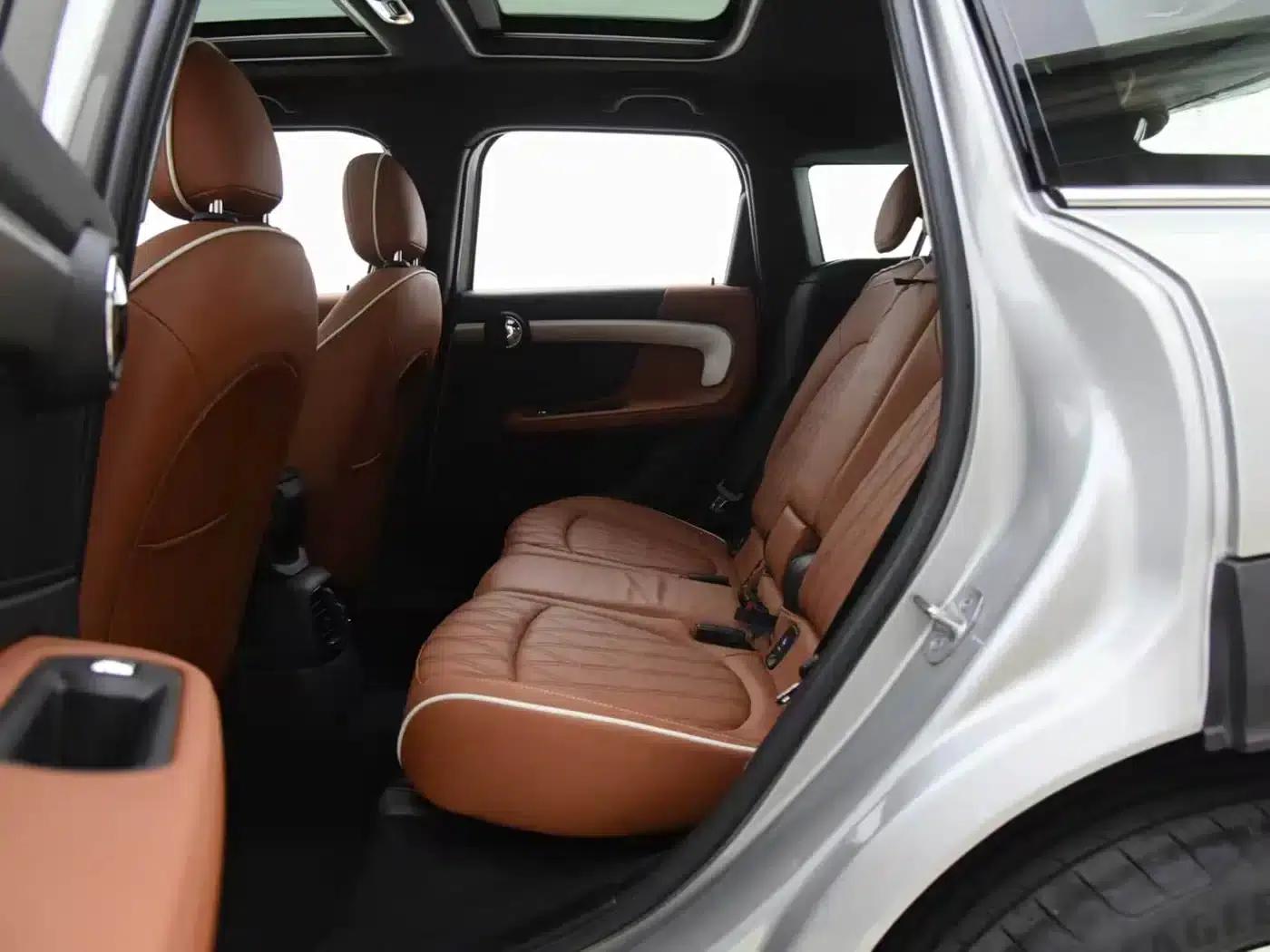 MINI COUNTRYMAN 2023 Facelift II 2.0T COOPER S ALL4 Connoisseur — миниатюра 12