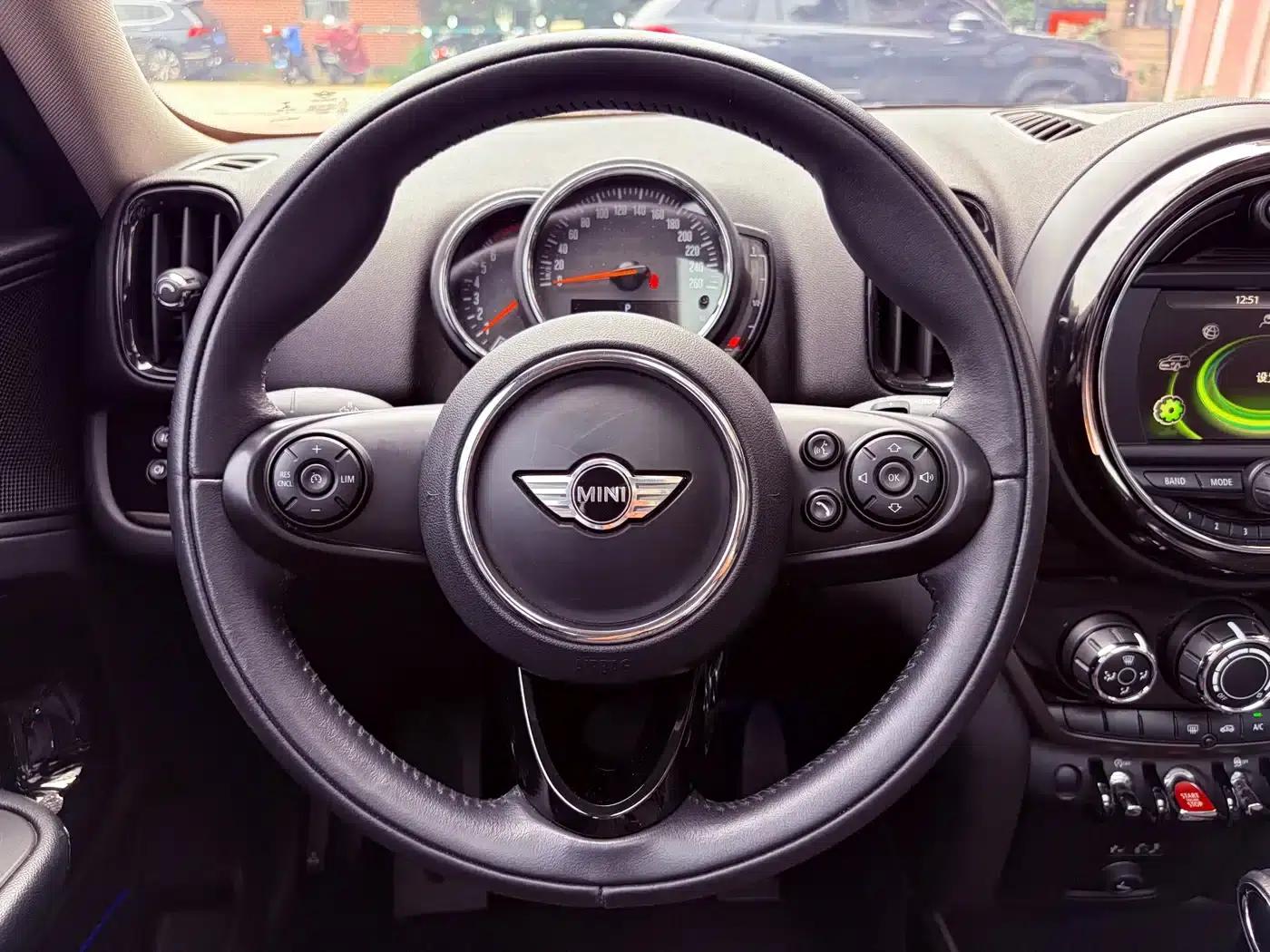 2017 MINI COUNTRYMAN 1.5T COOPER — миниатюра 11