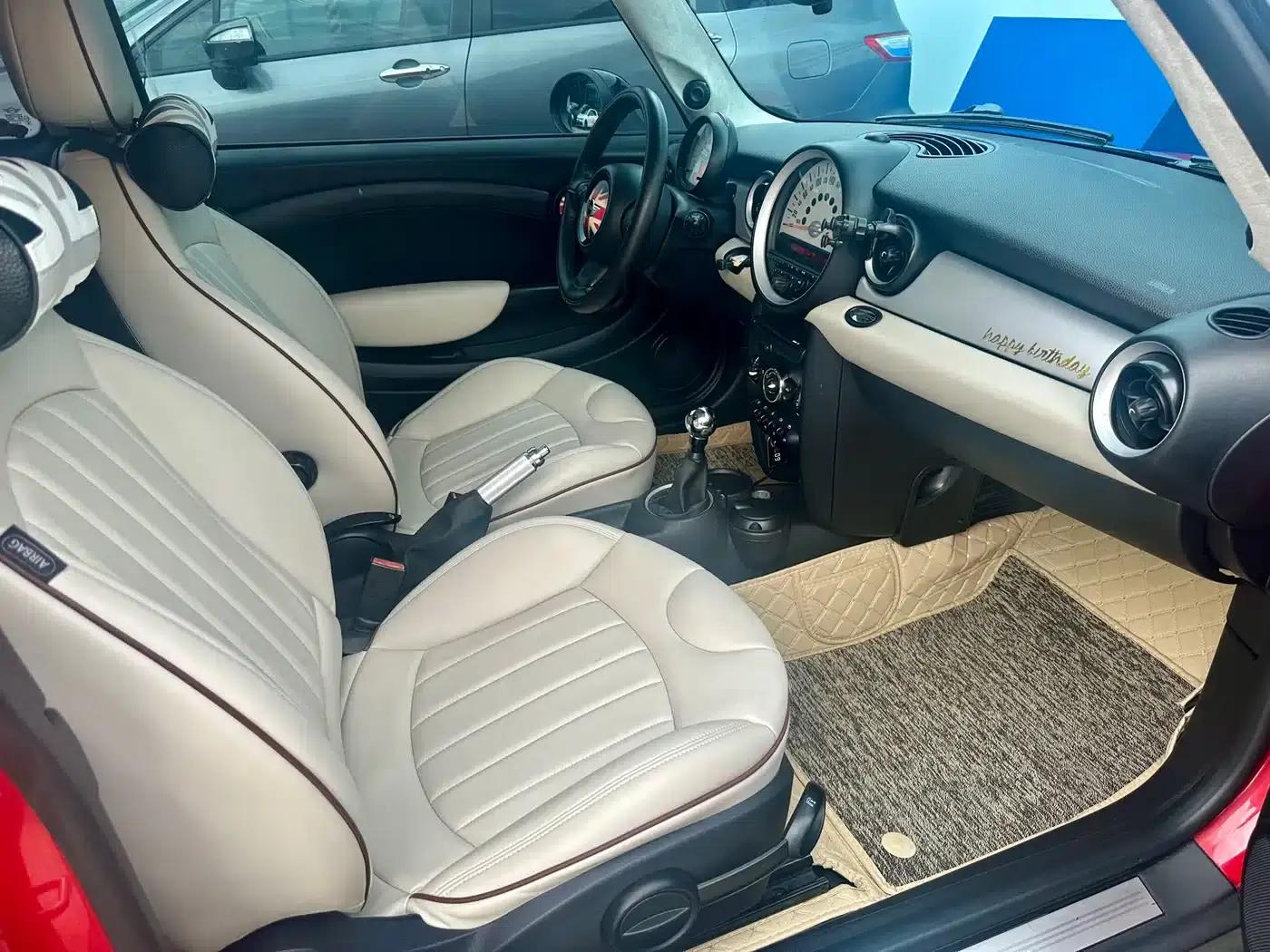 2011 MINI CLUBMAN 1.6L COOPER Fun — миниатюра 12