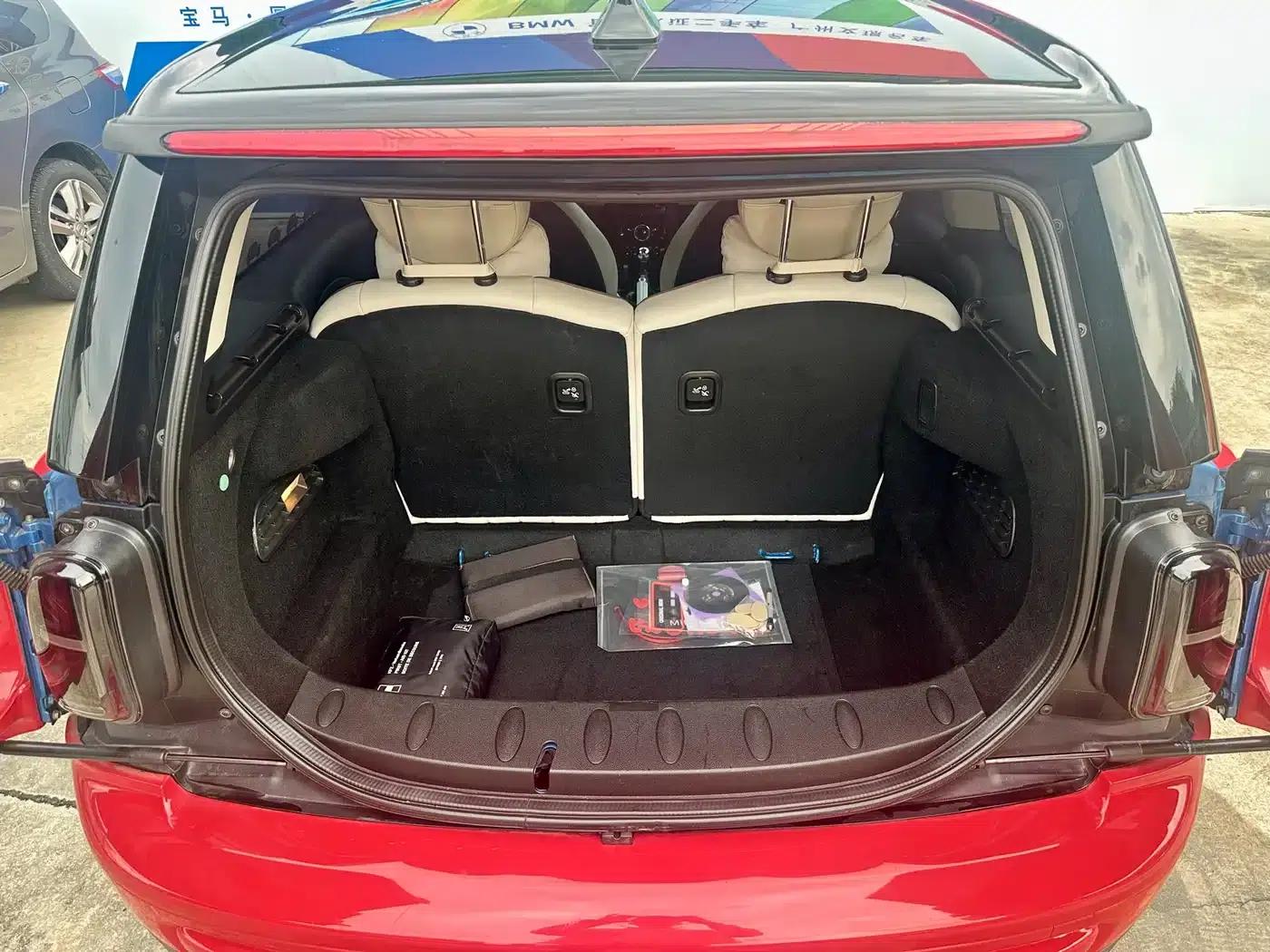 2011 MINI CLUBMAN 1.6L COOPER Fun — миниатюра 10