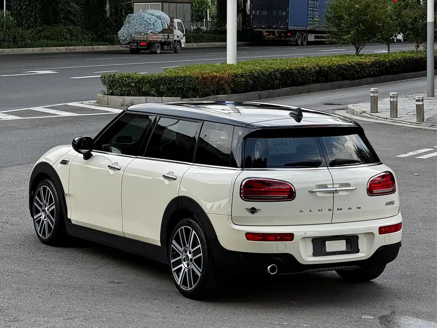 2021 MINI CLUBMAN 1.5T COOPER Connoisseur — миниатюра 11
