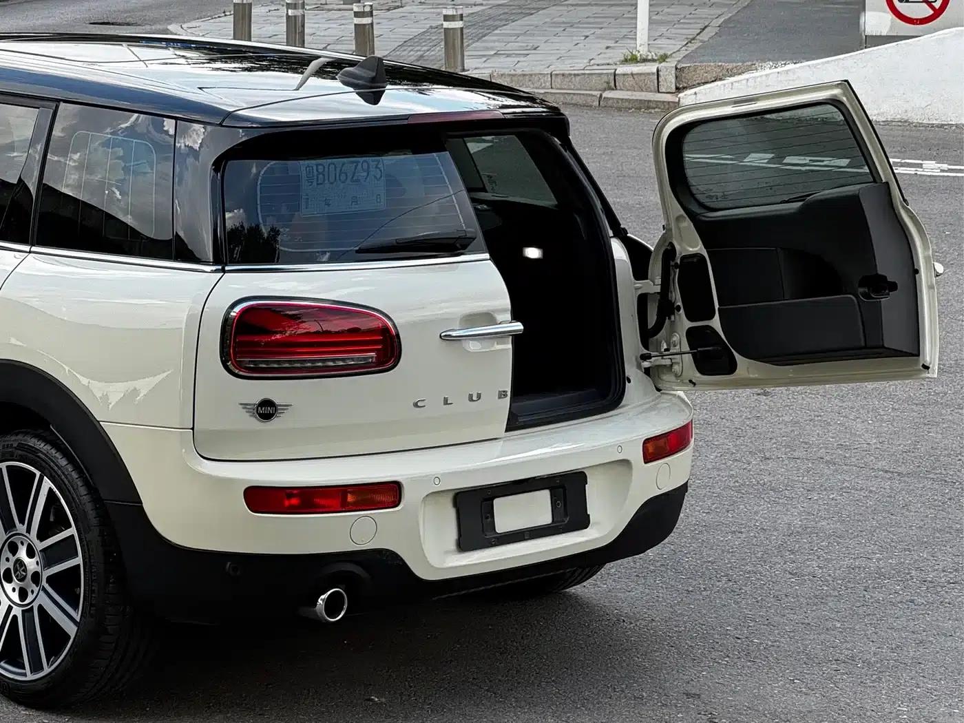 2021 MINI CLUBMAN 1.5T COOPER Connoisseur — миниатюра 12