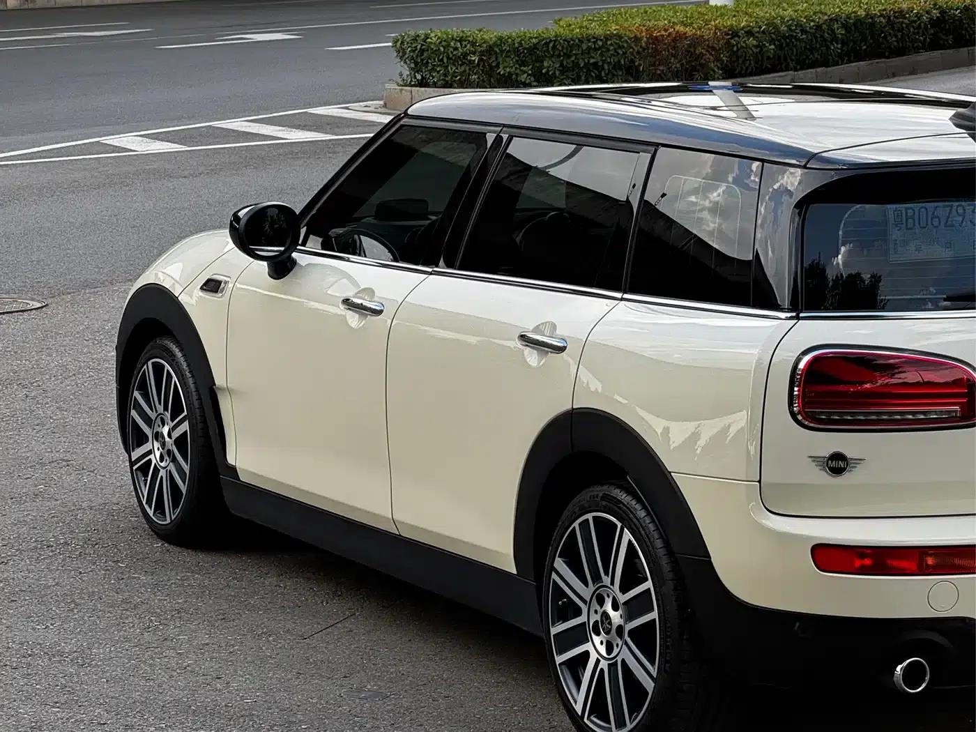 2021 MINI CLUBMAN 1.5T COOPER Connoisseur — миниатюра 13