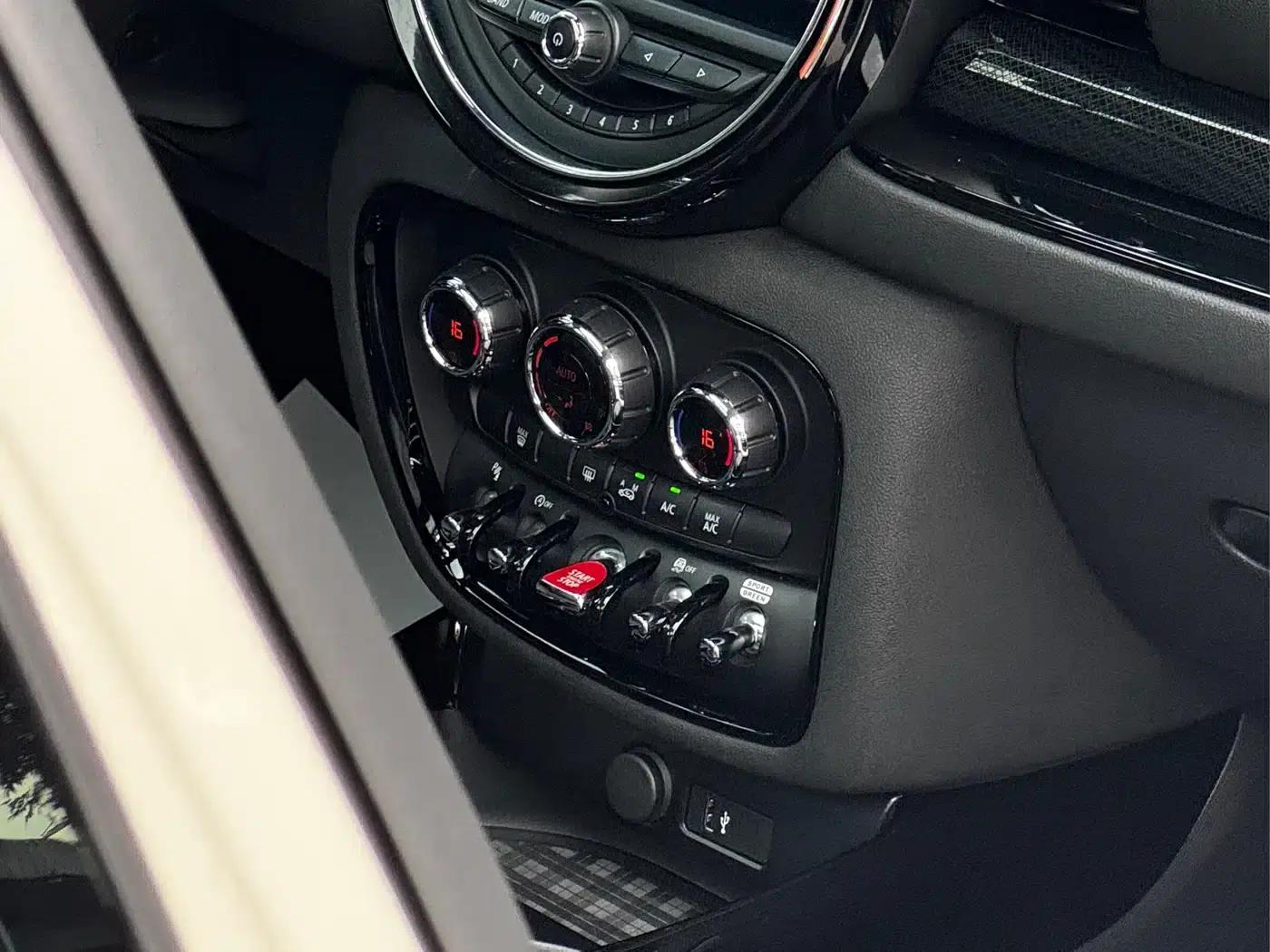 2021 MINI CLUBMAN 1.5T COOPER Connoisseur — миниатюра 8