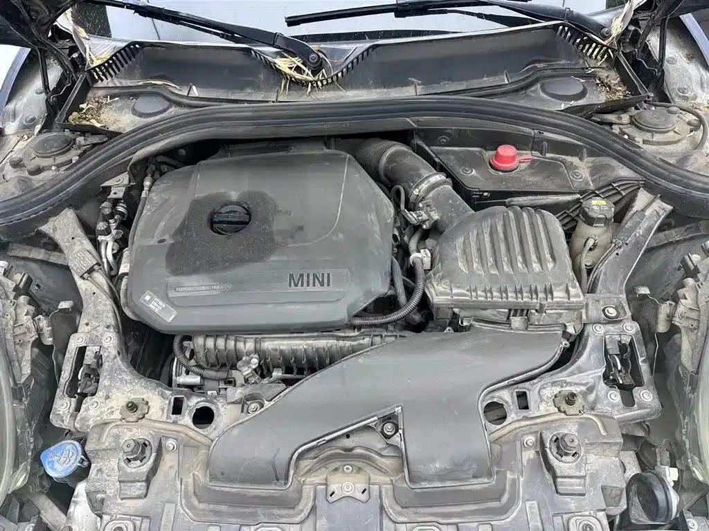 2021 MINI CLUBMAN 1.5T COOPER Connoisseur — миниатюра 17