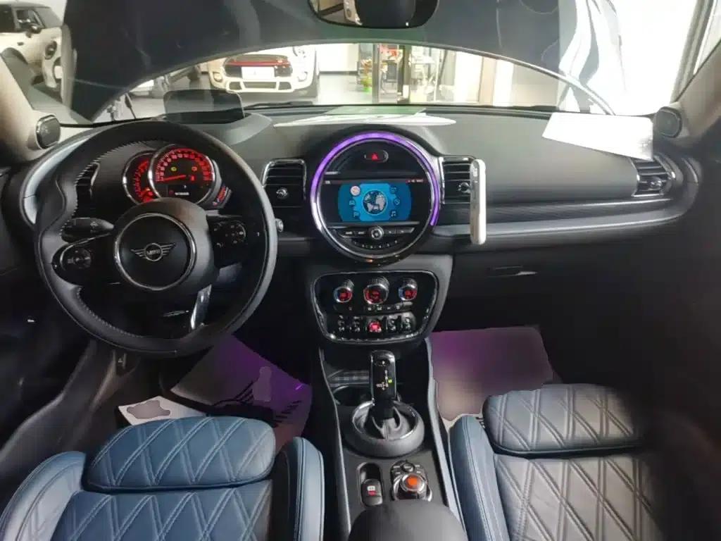 2019 MINI CLUBMAN 1.5T COOPER Connoisseur — миниатюра 10