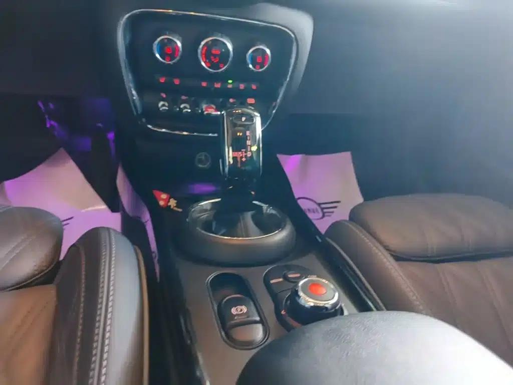 2019 MINI CLUBMAN 1.5T COOPER Connoisseur — миниатюра 14
