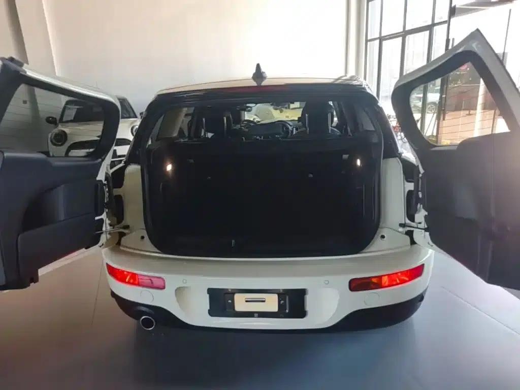 2019 MINI CLUBMAN 1.5T COOPER Connoisseur — миниатюра 19