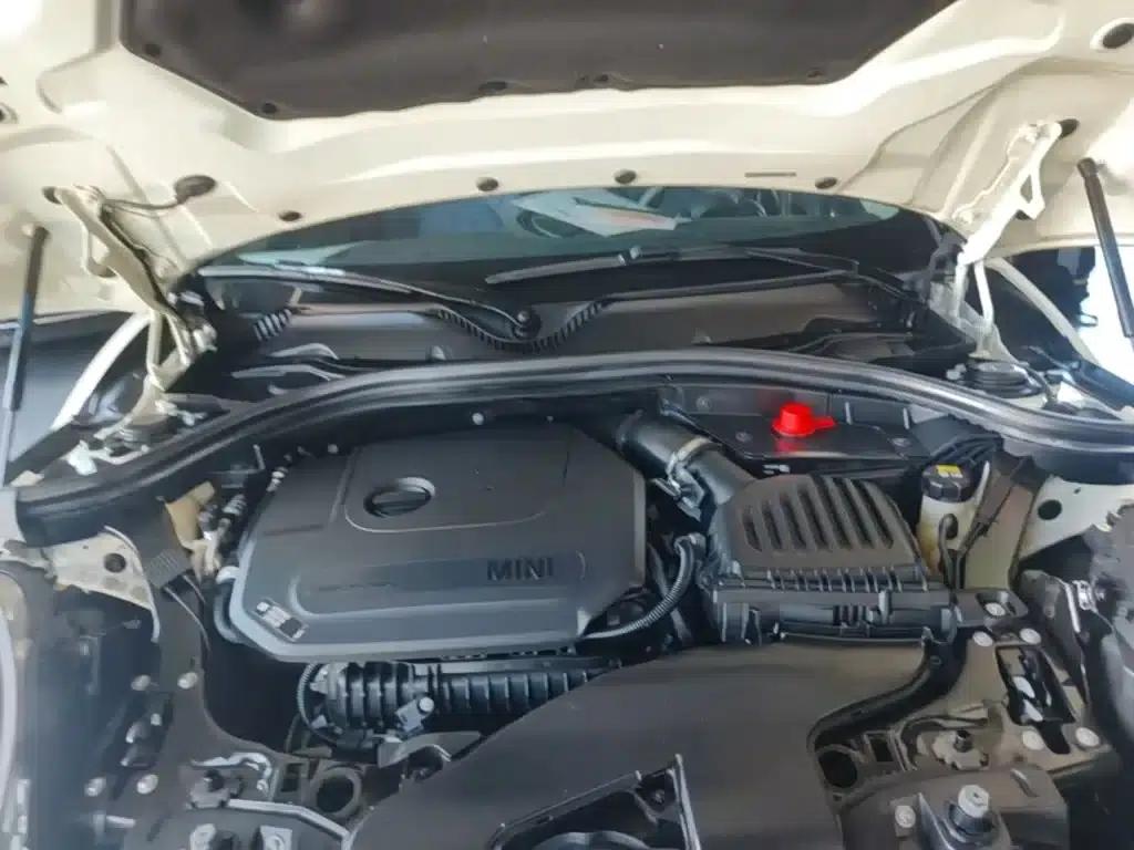 2019 MINI CLUBMAN 1.5T COOPER Connoisseur — миниатюра 20